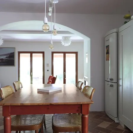 Holiday home Corall - Next To The Beautiful Cape Kamenjak Premantura